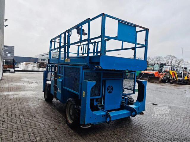 Žirklinis keltuvas Genie GS 4390 4x4