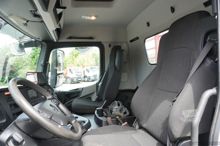 Platform met kraan Mercedes-Benz Mercedes-Benz Antos 2540 6×2-4 / HIAB