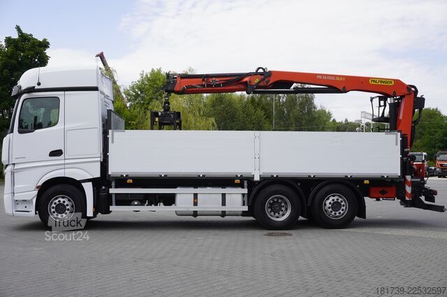 Platform met kraan Mercedes-Benz Actros 2545 MP5 / 90 tho. km / Palfinger