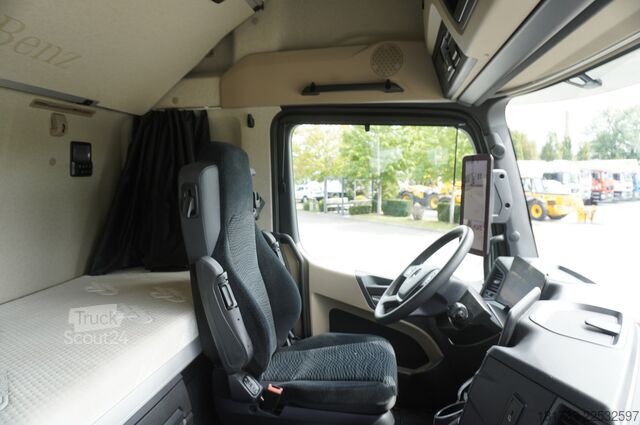 Platform met kraan Mercedes-Benz Actros 2545 MP5 / 90 tho. km / Palfinger