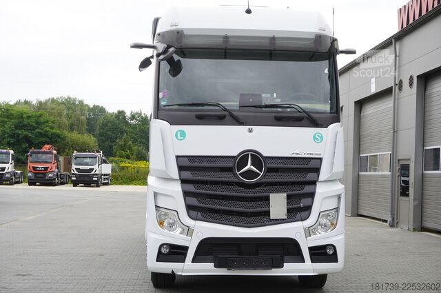 Platform met kraan Mercedes-Benz Actros 2545 MP5 / 60 tho. km / Palfinger