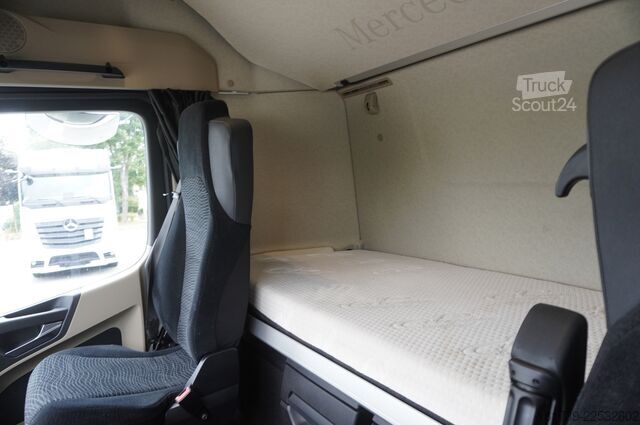 Platform met kraan Mercedes-Benz Actros 2545 MP5 / 60 tho. km / Palfinger