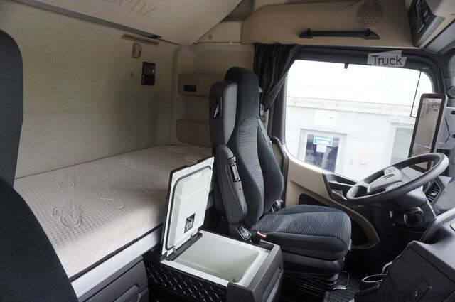 Platform met kraan Mercedes-Benz Actros 2545 MP5 / 60 tho. km / Palfinger