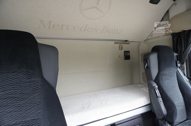 Platform met kraan Mercedes-Benz Actros 2545 MP5 / 60 tho. km / Palfinger