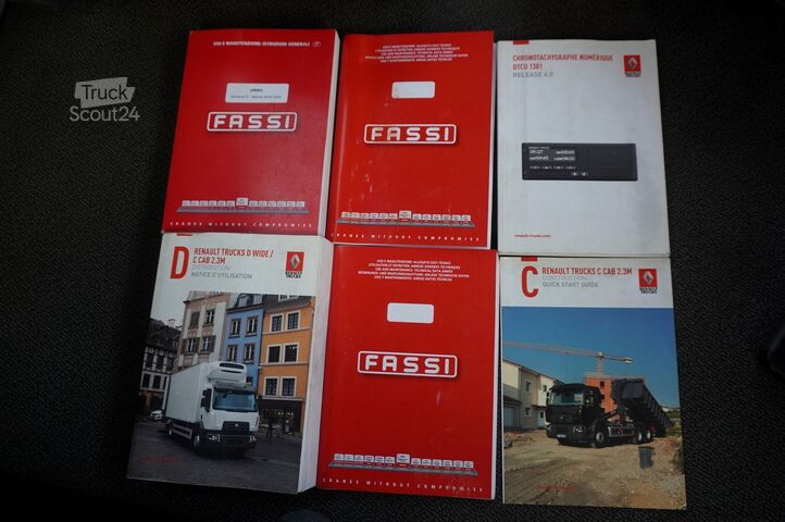 Platform met kraan Renault C280 DTI 8/ FASSI crane F135a.22 /15EPAL