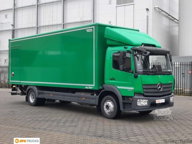 LKW mit Kofferaufbau MERCEDES-BENZ 1524 L Koffer 7,35 m mit Tür + LBW 2t