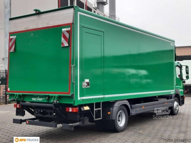LKW mit Kofferaufbau MERCEDES-BENZ 1524 L Koffer 7,35 m mit Tür + LBW 2t