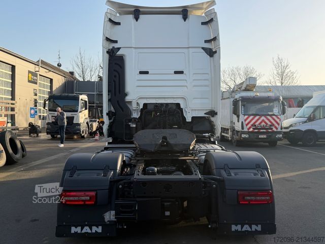 Tilavuusyksikköveturi MAN TGX 18.480 LL Mega, Lowdeck, Retarder, Hub.-Kup.