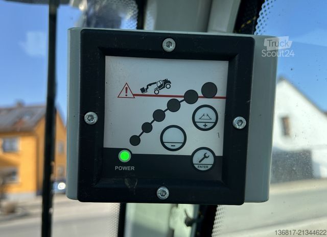 Teleskopinis krautuvas SENNEBOGEN 355 E MULTICAB Zusatzhydr. Greifschaufel 2,50 m³