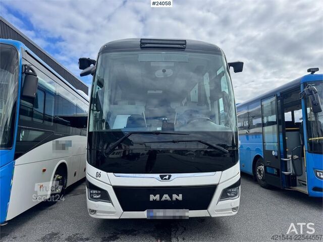 MAN Lion’s Coach L Coach Bus – 54 + 2 Seats