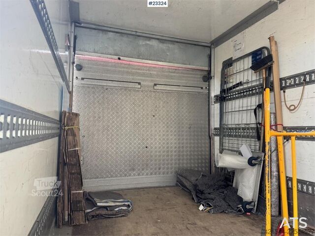 عربة ستيشن واغن ذات سقف مرتفع Ford Transit 8-pallet box truck – repair object