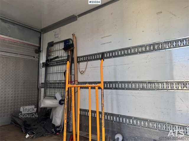 عربة ستيشن واغن ذات سقف مرتفع Ford Transit 8-pallet box truck – repair object