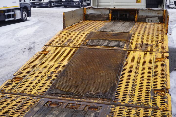 Niskopodna platforma AMC CASTERA S/R 38T semi-trailer / steering