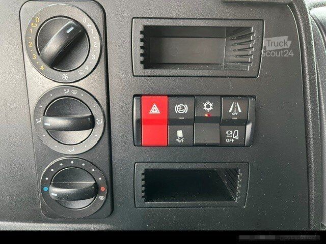 Camion refrigerato MERCEDES-BENZ 1224 L Kühlkoffer* TK T800R*Klima*LBW1,5 t*6,20m