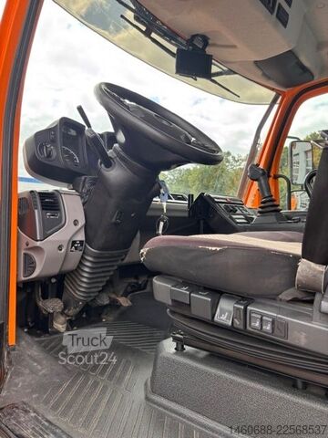 Nákladné vozidlo na špeciálne účely UNIMOG Unimog U427