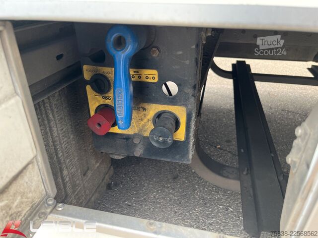 Hladilna polprikolica SCHMITZ CARGOBULL SKO 24/L*Doppelstock*Blumenbreite*Liftachse*