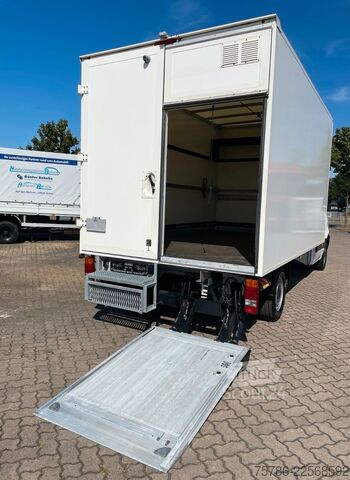 Кутиевиден ван MERCEDES-BENZ Sprinter 315 CDI L3 Koffer/ LBW 750 kg/ Tür/ AC