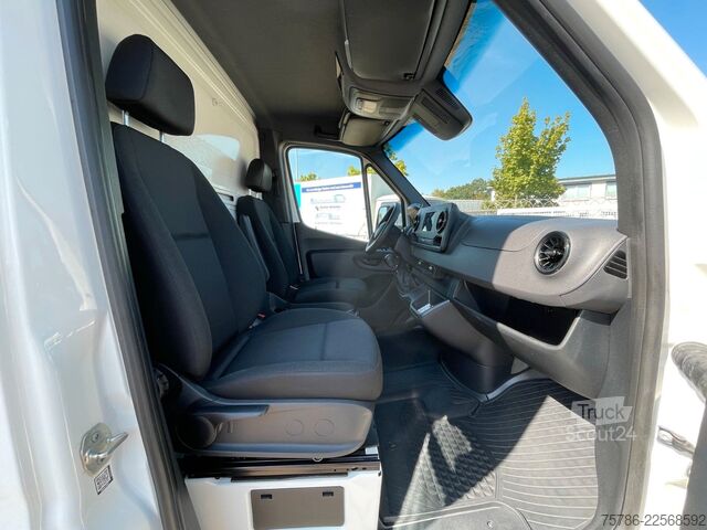 Кутиевиден ван MERCEDES-BENZ Sprinter 315 CDI L3 Koffer/ LBW 750 kg/ Tür/ AC