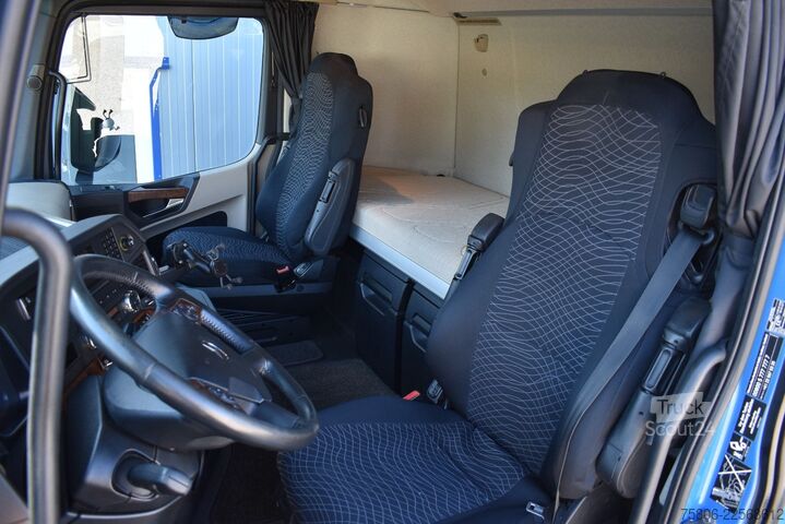 Камион платформа с брезент MERCEDES-BENZ Actros 1843 4x2 E6 AHK Retarder Fahrschulpedale