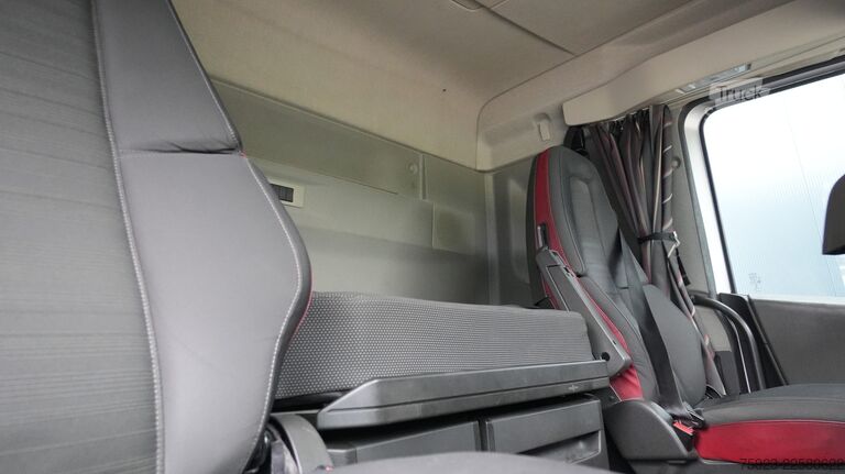 Gevaarlijke stoffen Volvo FH 420 6X2 Adr tractor unit