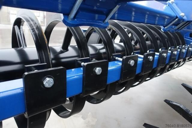 Landbouwmachine Multi purpose subsoiler U638 4 m 12 dents