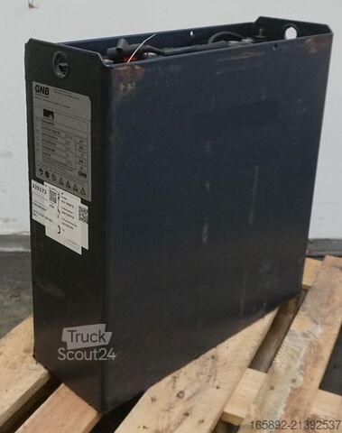 Gaffeltruckbatteri SONNENSCHEIN 24 Volt 2 PzV 200 Ah