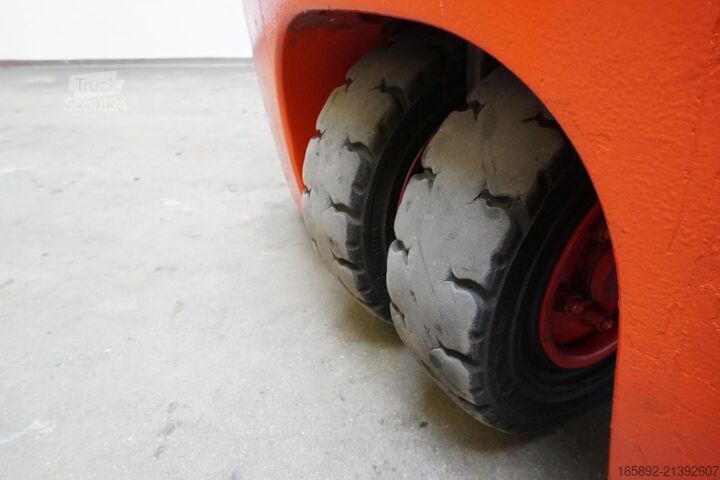 възможен мотокар Linde E 14 EVO 386-02