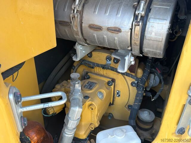 Excavator pe șenile Caterpillar 306 CR
