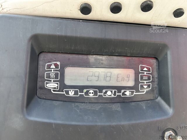 Jäähdytetyt/pakastetut kuljetukset Krone Coolliner / Carrier Vector 1350 Reefer / Frigo ...