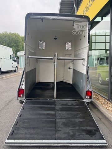 Remorque de transport de chevaux BÖCKMANN Comfort 2 Pferdeanhänger  Aluboden, Vollpoly 2t