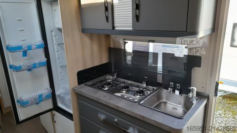 Husvagn Hobby De Luxe 560 KMFe 2000kg Vorzeltaußensteckdose