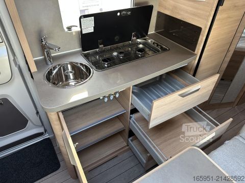 Husvagn Knaus Südwind 500 QDK Black Selection Modell 2026