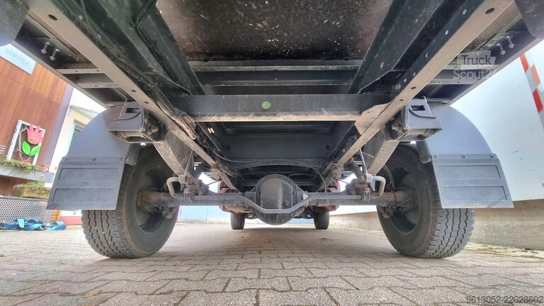 Furgão pick-up IVECO Daily 35S13