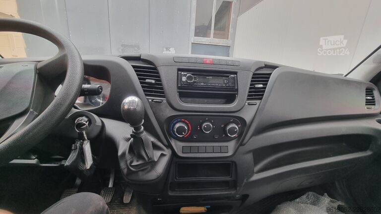 Furgão pick-up IVECO Daily 35S13