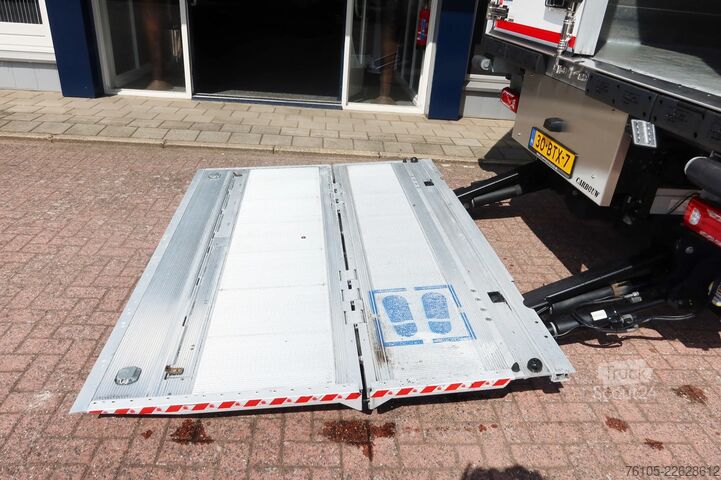 Jäähdytetyt/pakastetut kuljetukset Mercedes-Benz Actros 2136 L Koel/Vries + klep PHARMA Thermoki...