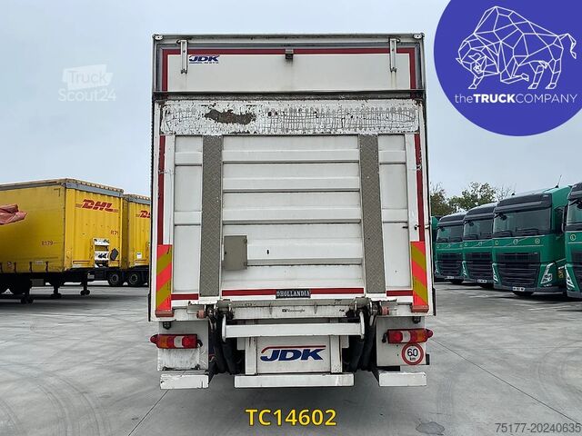 Resväska Mercedes-Benz Antos 1827