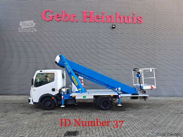 Plate-forme de levage Renault 120 DXI Palfinger P260B