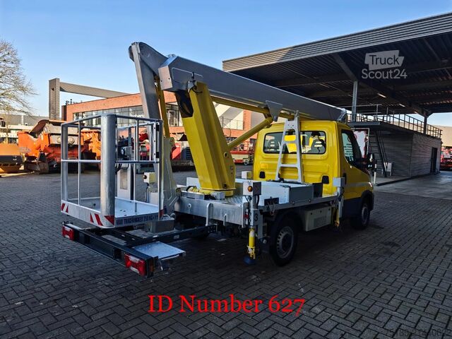 Plate-forme de levage Iveco Daily 35-140 Multitel MZ 250