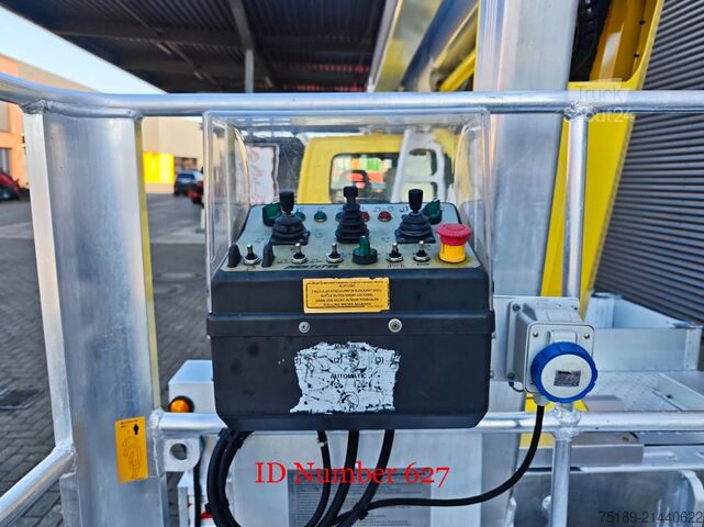 Plate-forme de levage Iveco Daily 35-140 Multitel MZ 250