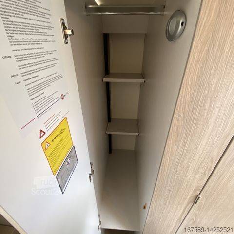 Polintegriran avtodom BÜRSTNER Lineo T 690 G, Winterpaket,6E,XENON,SAT,TV,RFK