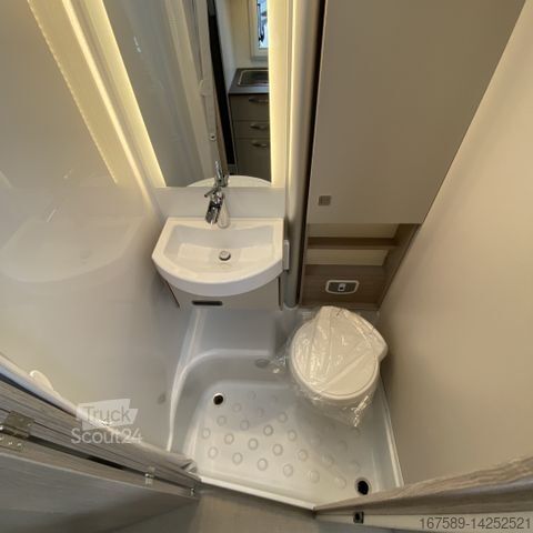 Polintegriran avtodom BÜRSTNER Lineo T 690 G, Winterpaket,6E,XENON,SAT,TV,RFK