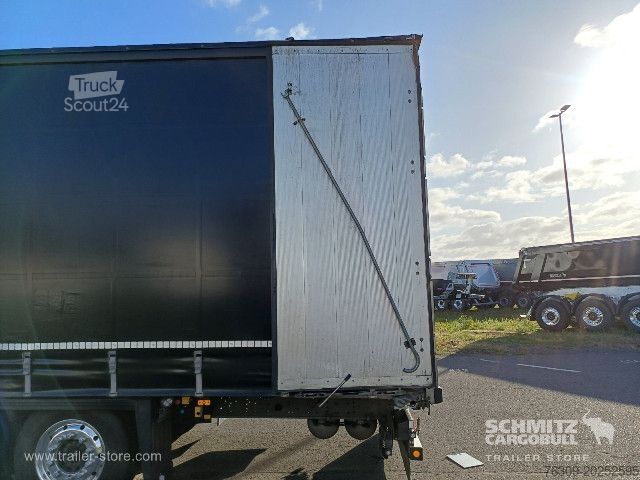 Brandalı açık yarı römork Schmitz Cargobull Curtainsider Mega Getränke