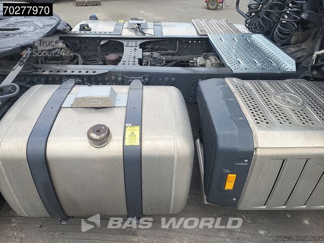 Standard-SZM Mercedes Actros 1851 Actros 4X2 BigSpace 2x Tanks