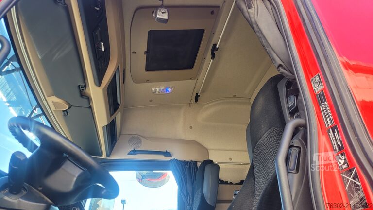 Tracteur standard Mercedes-Benz 1843 LS Kipphydr