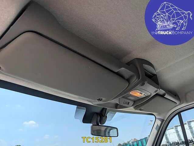 Resväska Renault Master 2.2 DCI KOFFER MET LIFT