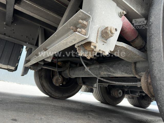 Auflieger mit Pritsche & Plane SCHMITZ CARGOBULL SCB*S3T MegaTrailer Curtainsider Edscha-Verdeck