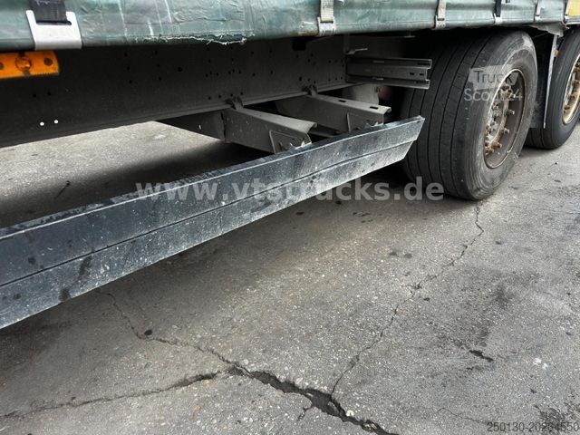 Auflieger mit Pritsche & Plane SCHMITZ CARGOBULL SCB*S3T MegaTrailer Curtainsider Edscha-Verdeck