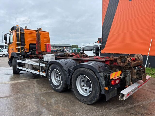 System ramion hakowych Volvo FMX 410 6x4 HIAB XR 21 ton / L=5900 mm