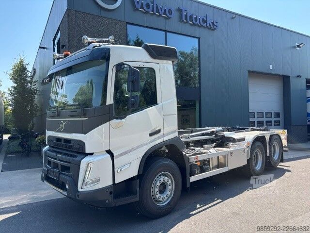 Hákový nosič kontejnerů Volvo FMX 460