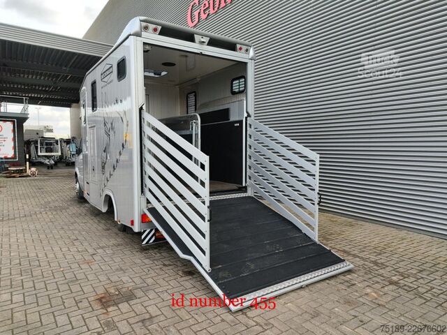 Hevosten kuljetus Mercedes-Benz Sprinter 515 CDI Böckmann Horsetruck 24.500 KM ...